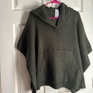 Forest Green Hooded Poncho Sweater with Wide Sleeves